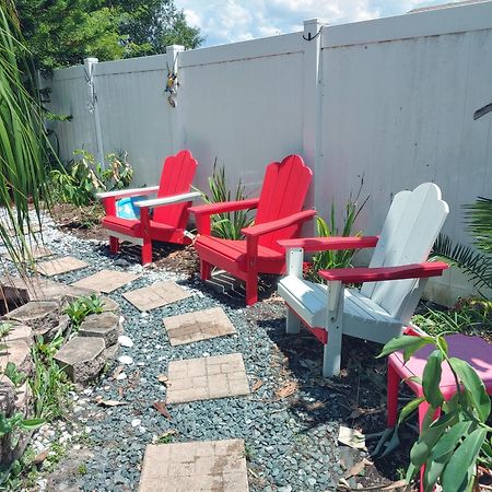 Cozy And Conveniently Located Pool Home With Free Wifi Tampa Eksteriør billede