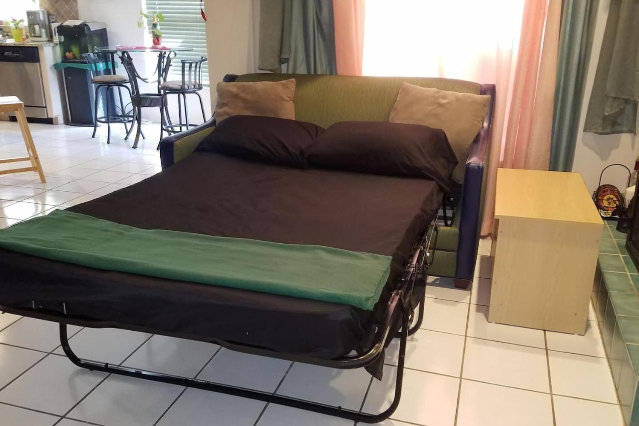Cozy And Conveniently Located Pool Home With Free Wifi Tampa Eksteriør billede
