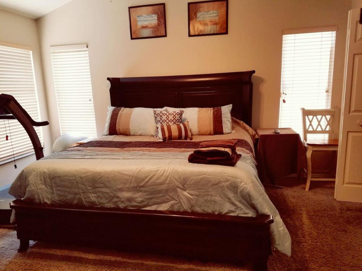 Cozy And Conveniently Located Pool Home With Free Wifi Tampa Eksteriør billede